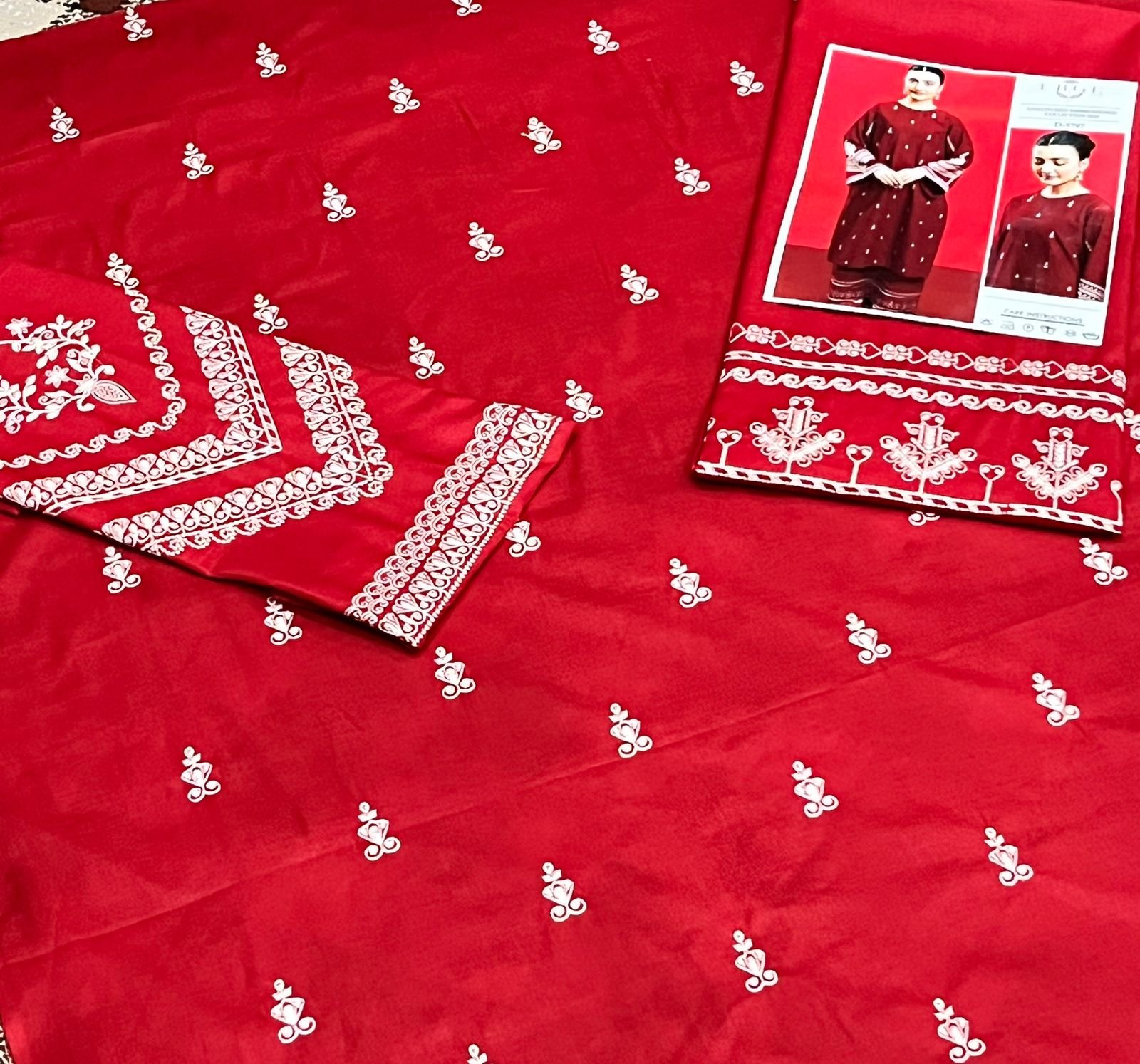 2Pc Heavy Embroidery Summer Collection ( Unstitched ) - Image 5